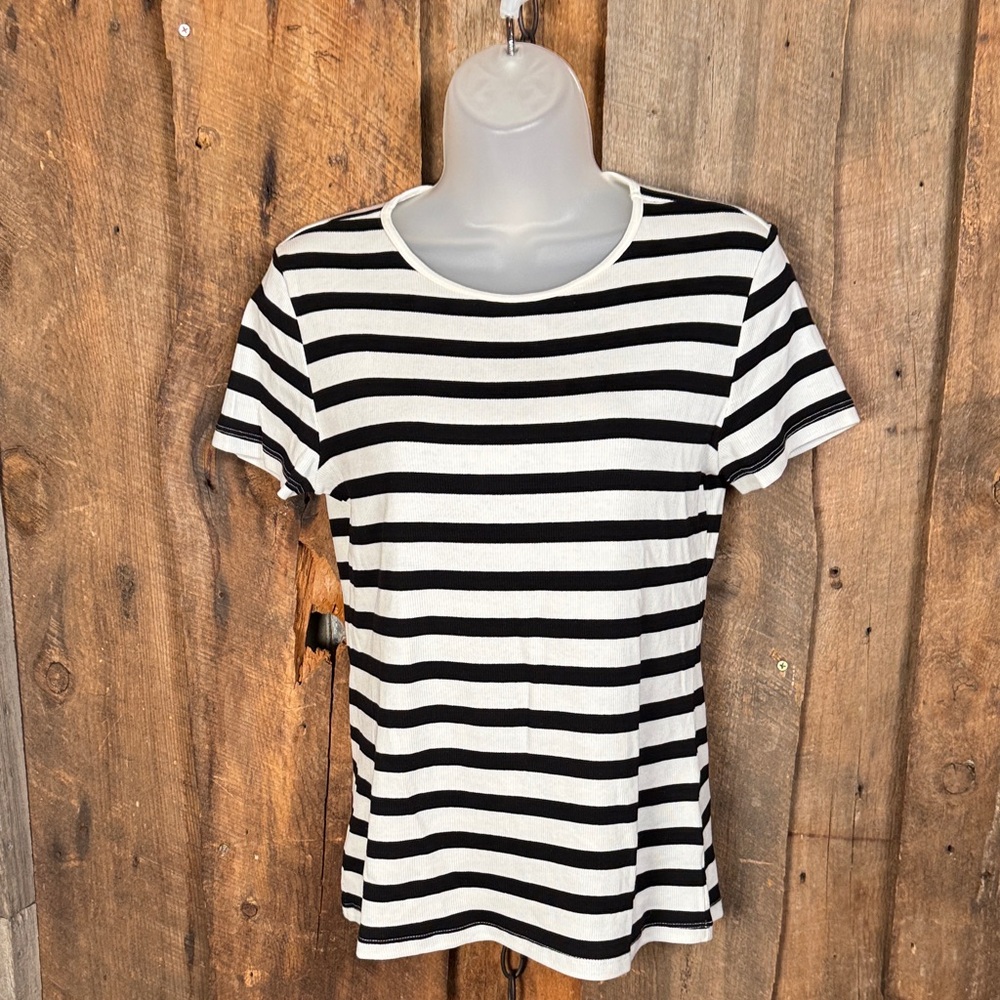 H&M Black and White Striped Ribbed Short Sleeve Tee